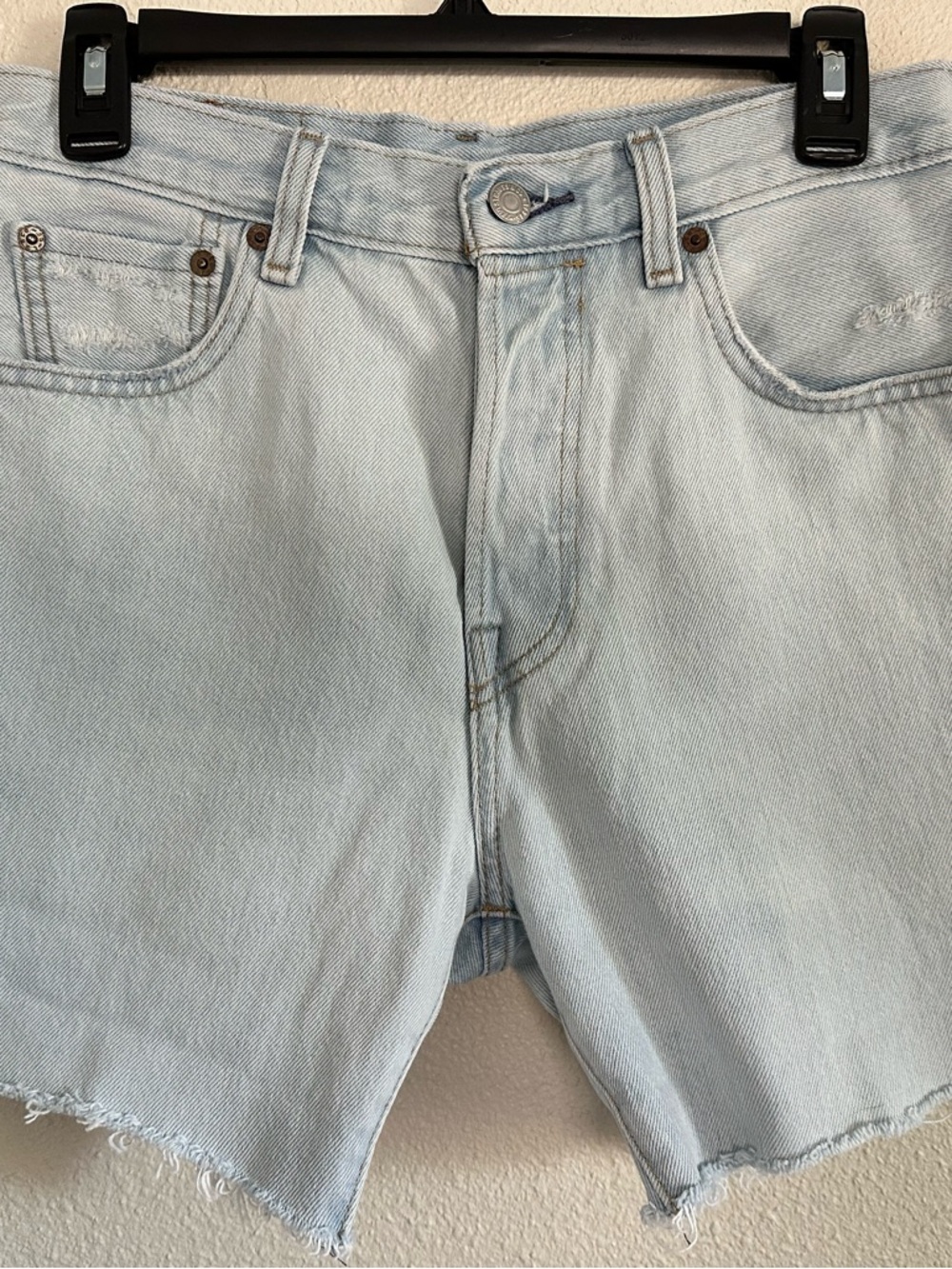 Levi’s 501 Shorts - Women’s Light Wash Casual Cut-Off Style
